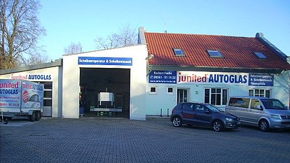 junited AUTOGLAS Pfarrkirchen Außenansicht von junited AUTOGLAS Pfarrkirchen